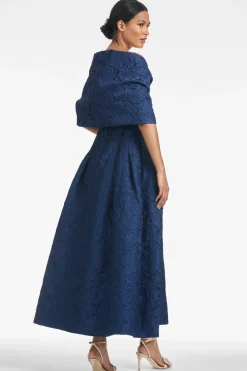 Sachin & Babi Shawls<The Hug Shawl -