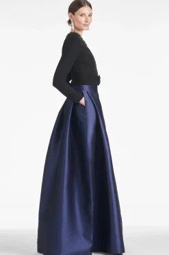 Sachin & Babi Winter|Winter<Victoria Gown - Black/Navy